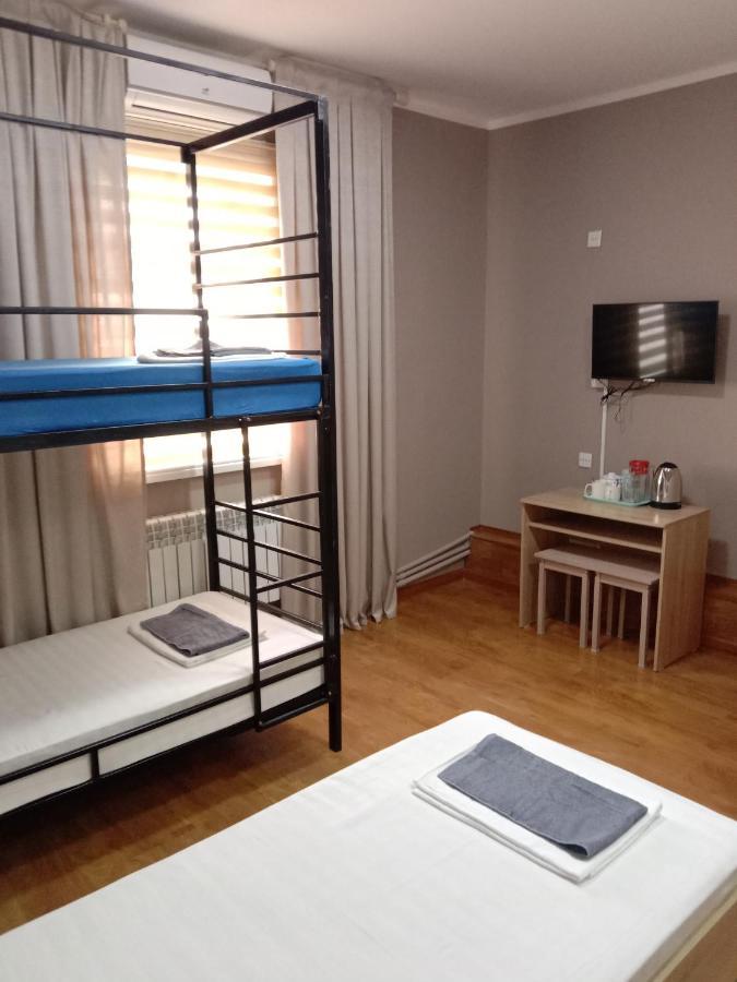 Station Hostel Atiraw Buitenkant foto