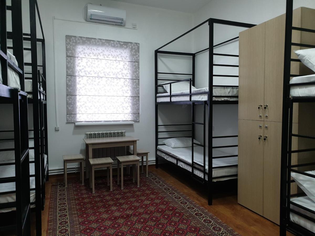Station Hostel Atiraw Buitenkant foto
