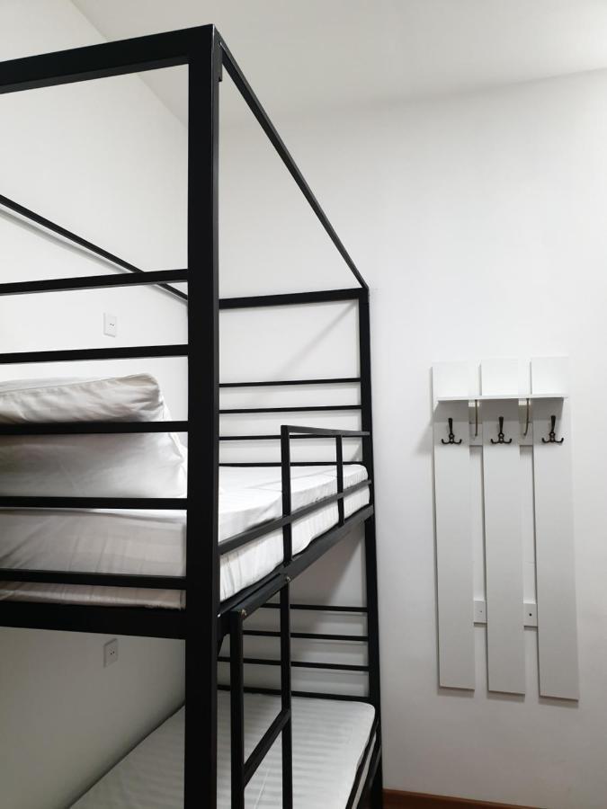 Station Hostel Atiraw Buitenkant foto